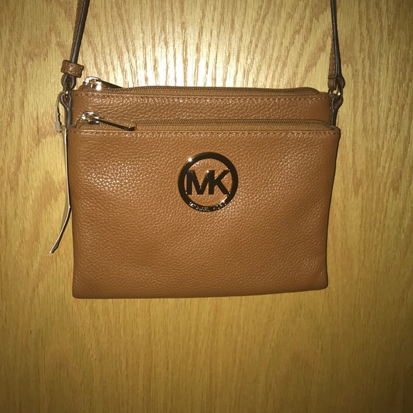 used michael kors crossbody purse